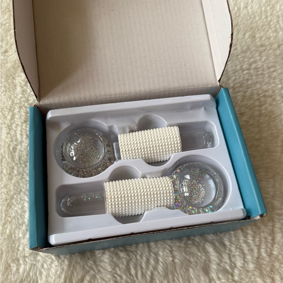 NWOT Beauty Crystal Ball Ice Globes - Picture 4 of 9